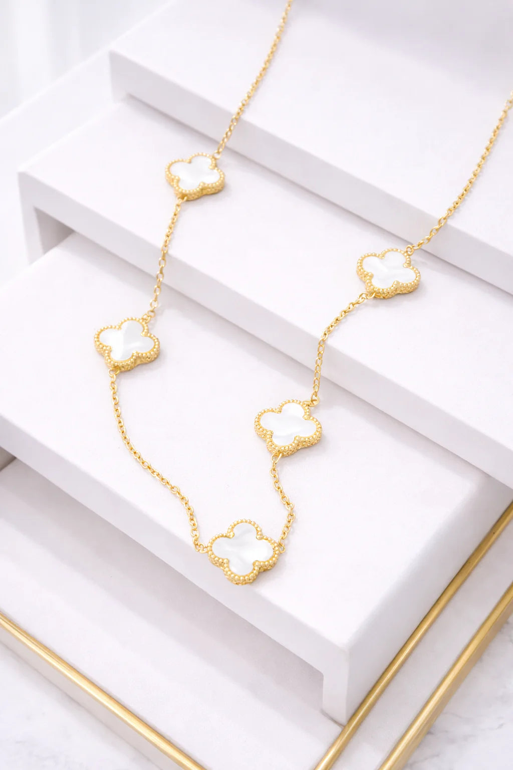 COLLAR TRÉBOL PREMIUM - COMPRA 3  Y LLÉVATE + 3 GRATIS SOLO HOY ☘️💎✨🎁🔥