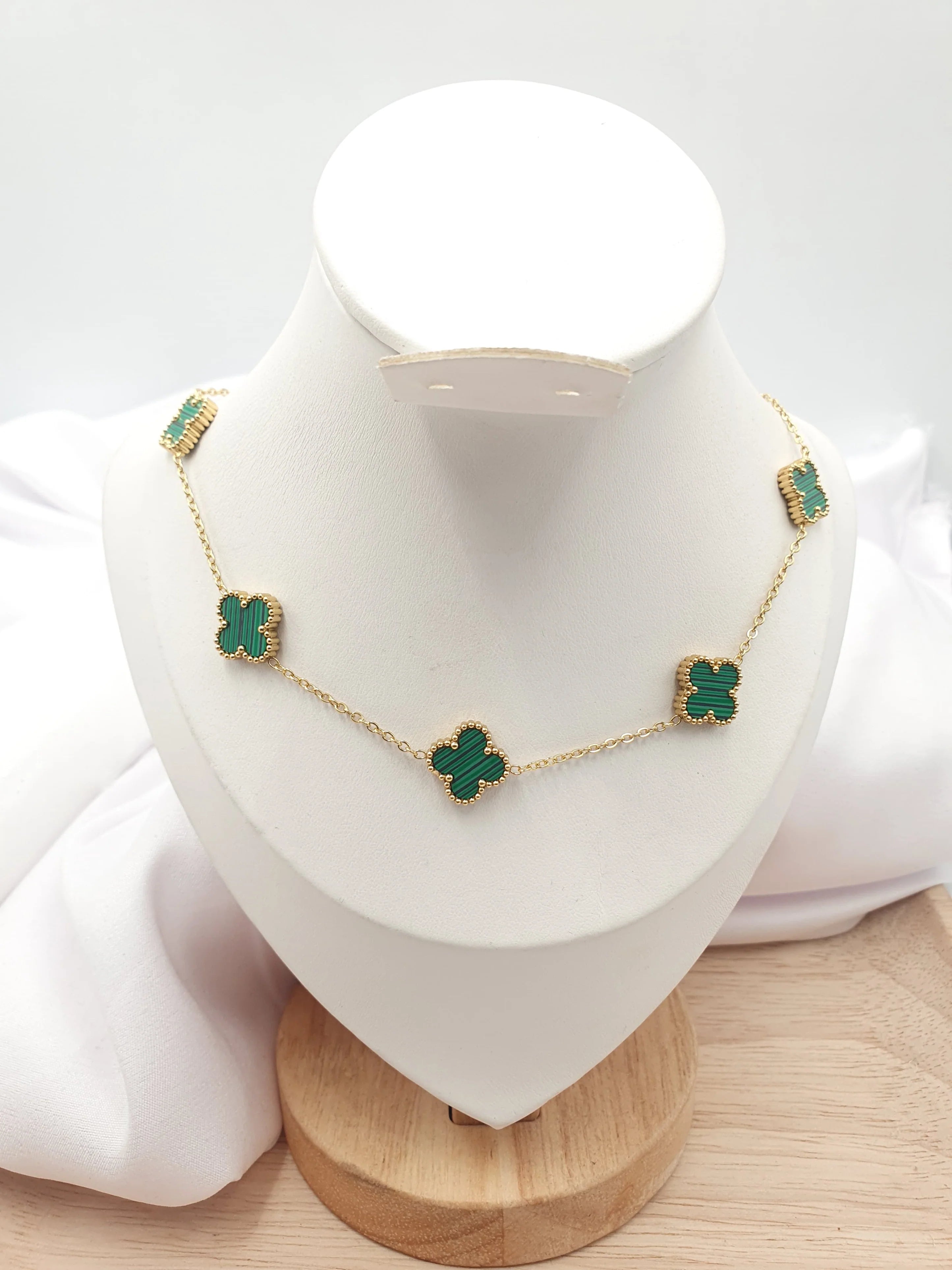 COLLAR TRÉBOL PREMIUM - COMPRA 3  Y LLÉVATE + 3 GRATIS SOLO HOY ☘️💎✨🎁🔥
